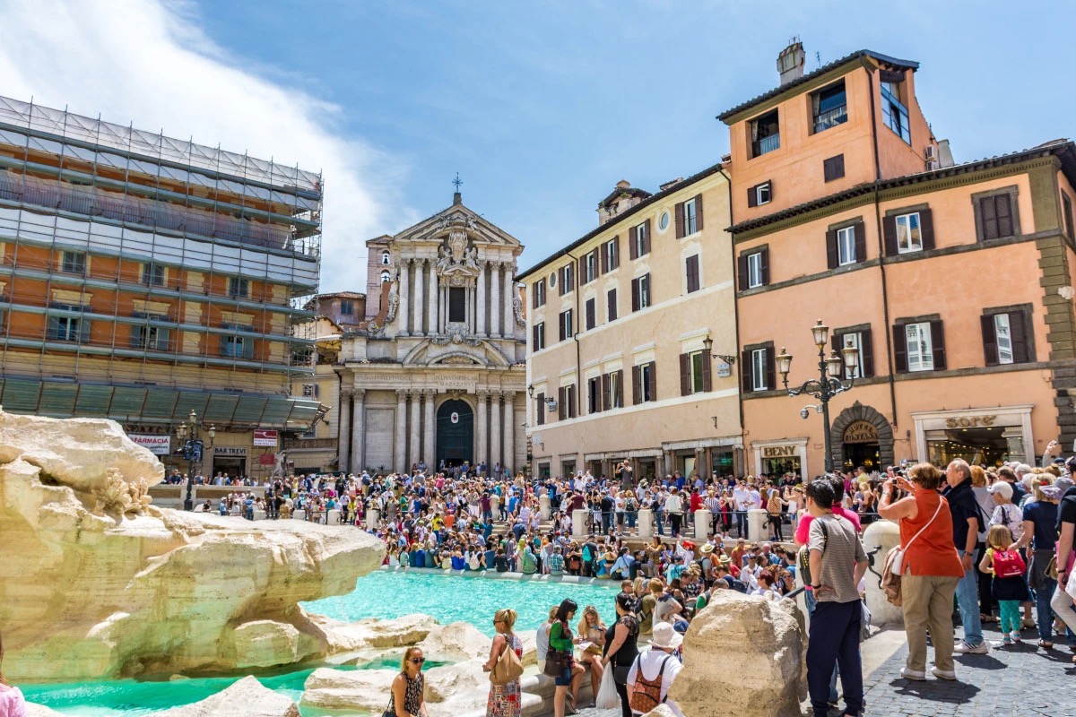  Overtourism in Italia: i problemi, le soluzioni e le città più vulnerabili