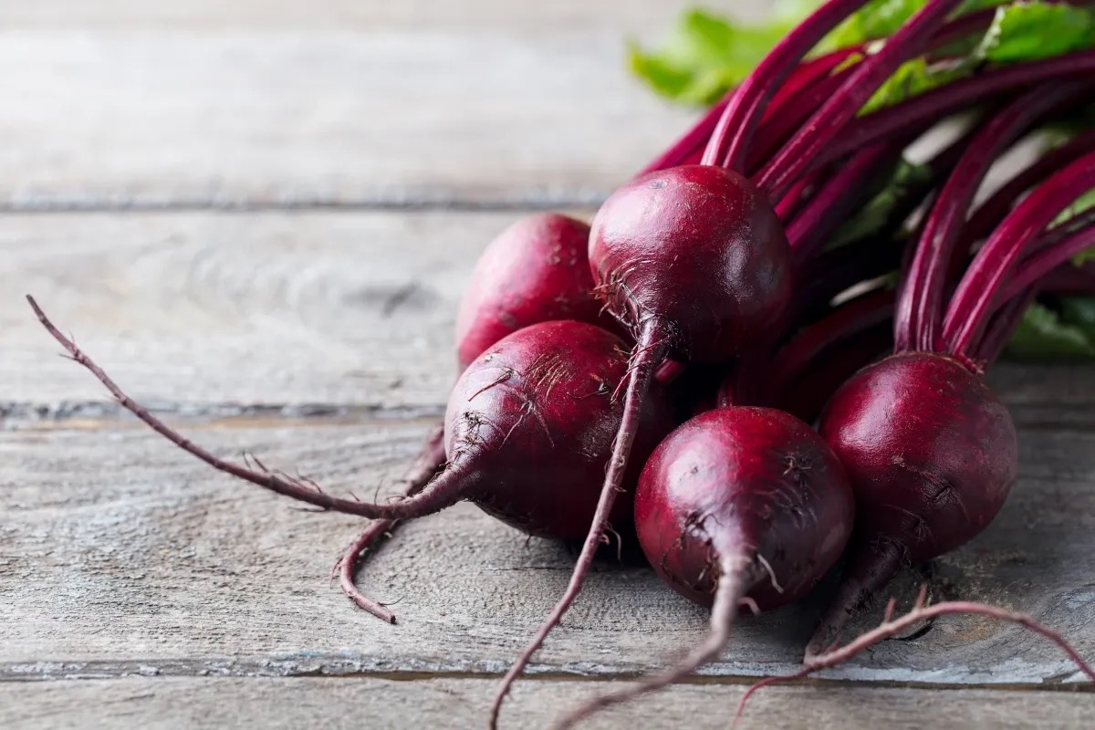 Barbabietola rossa, cruda per un pieno di vitamine