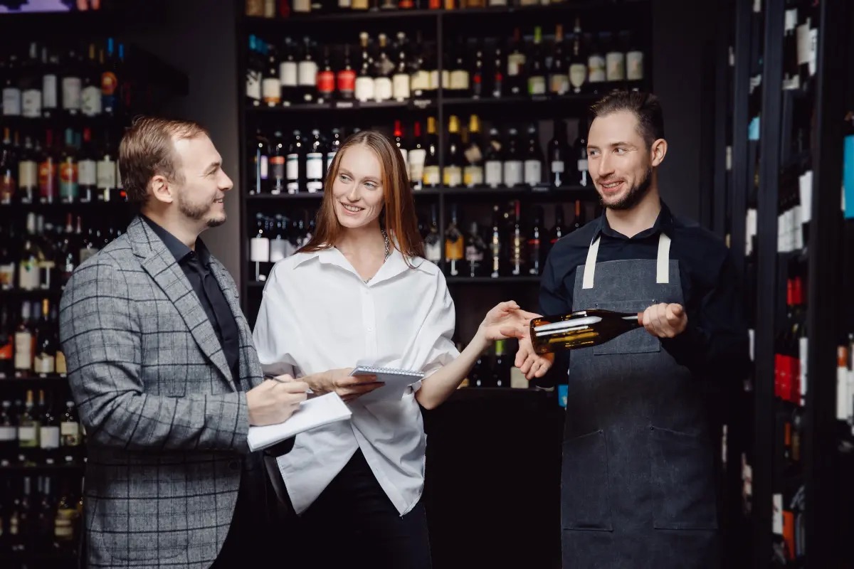 Il segreto della sala: l'arte del suggerire per fare crescere lo scontrino al ristorante