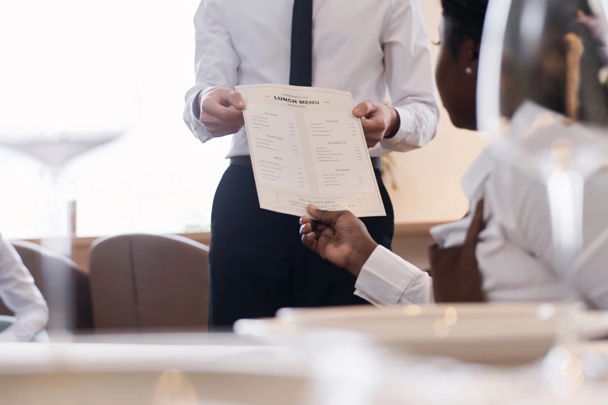  Aumenti di prezzo al ristorante: come comunicarli chiaramente ai clienti