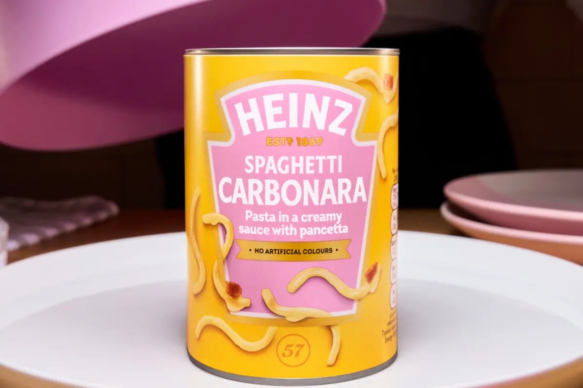 Heinz Spaghetti Carbonara: ''cibo per gatti'' o un ritorno alla storia?