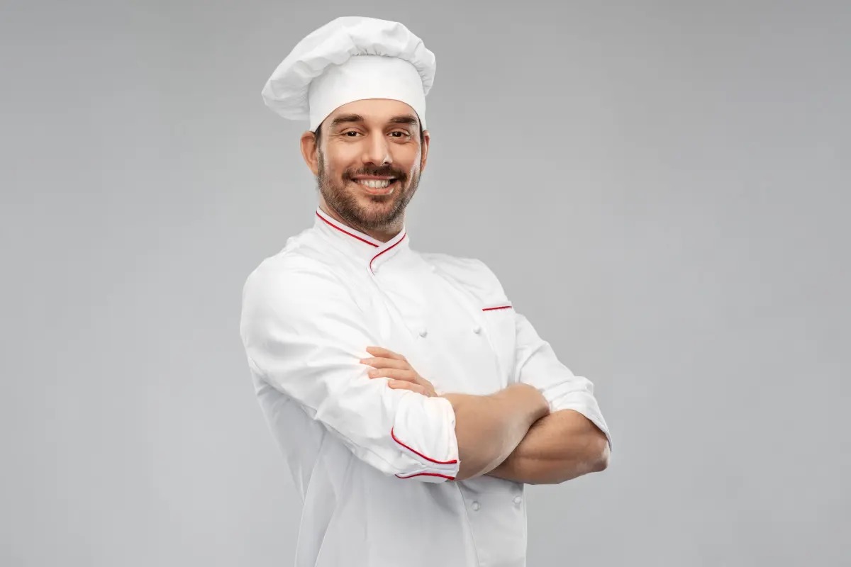  Professionale, sì, ma con gusto: l'uniforme da chef come specchio della cucina