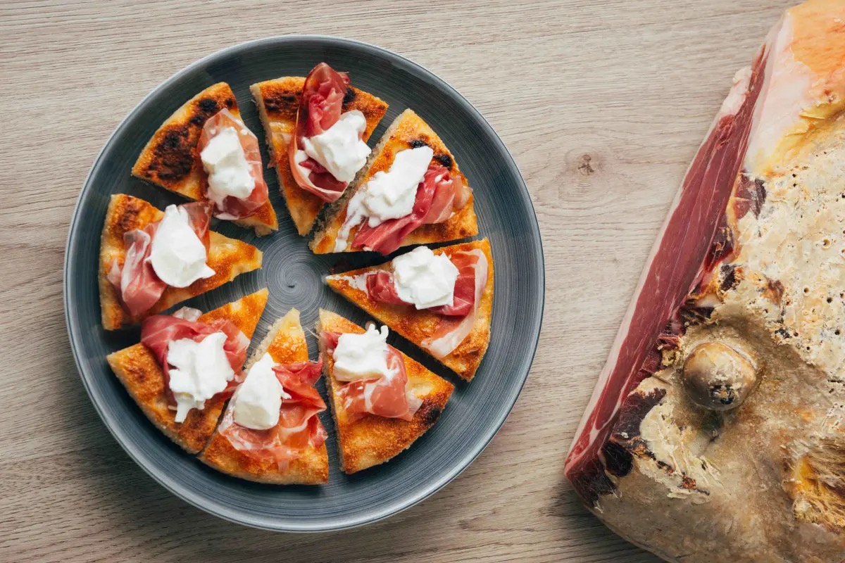  La Baia, un'icona della pizza milanese dal 1969