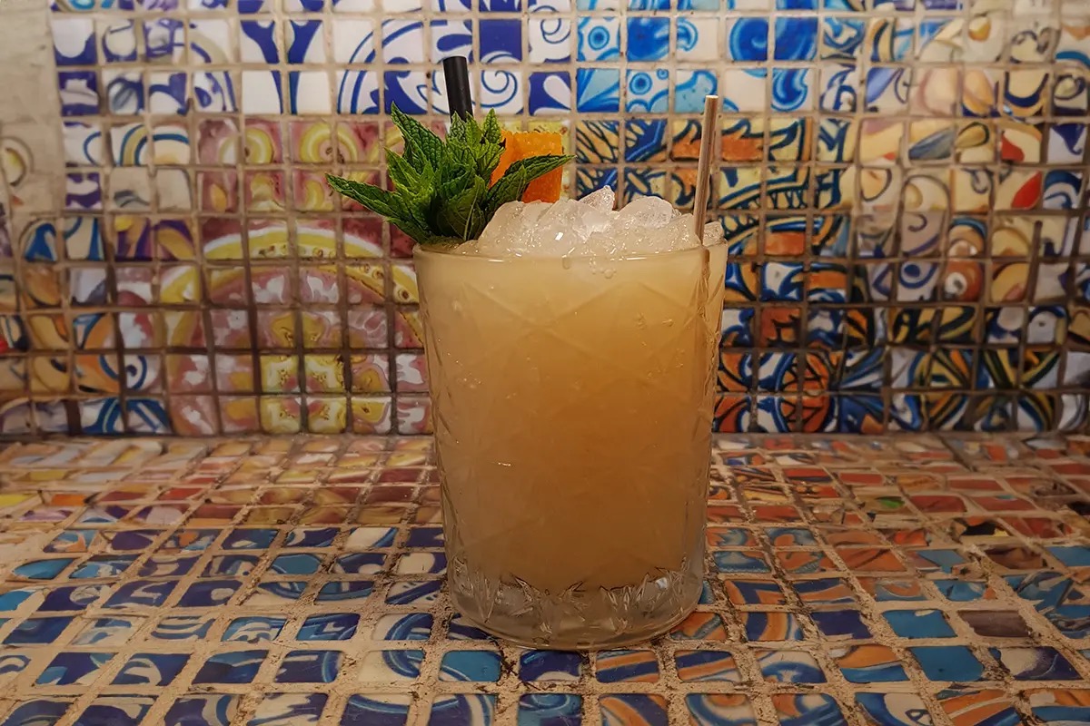 Mai Tai: il cocktail ideato da Trader Vic compie 80 anni